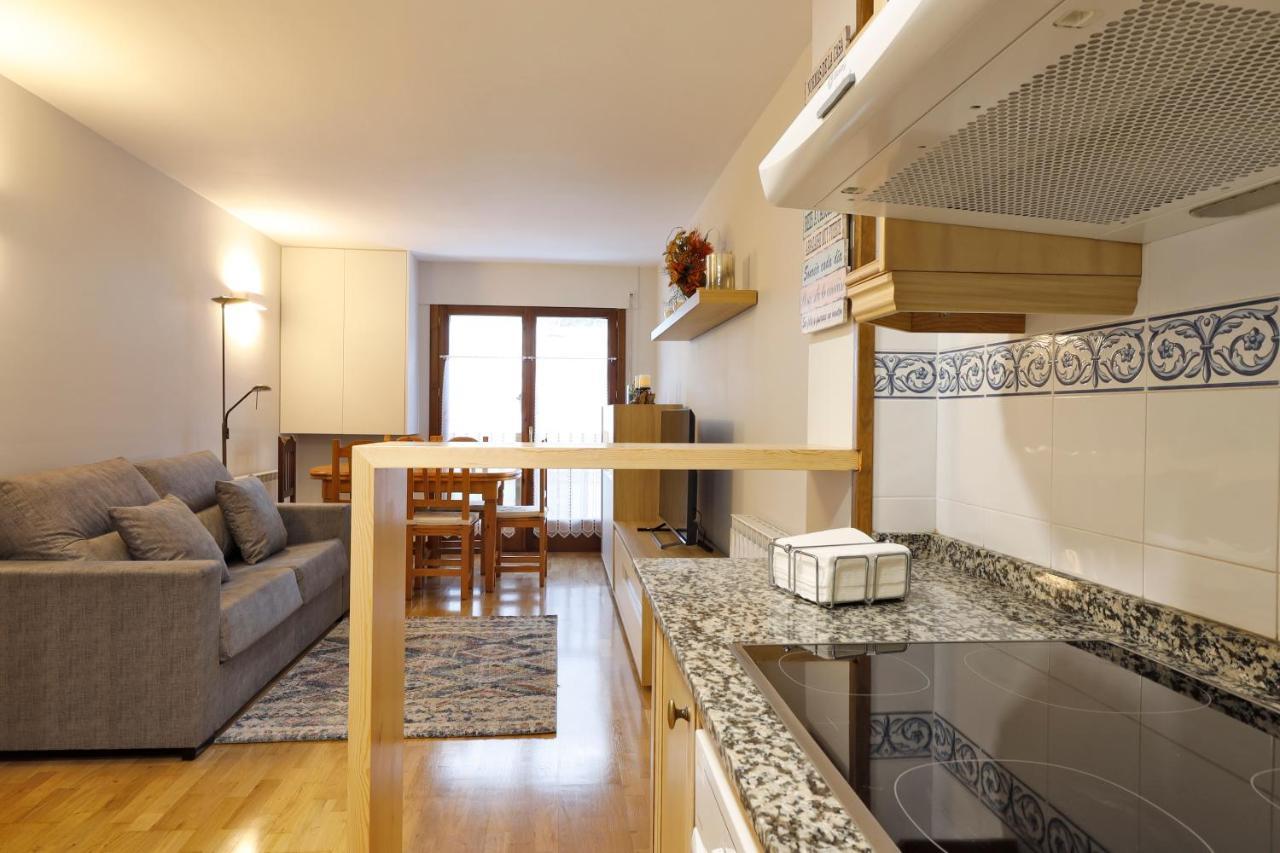 Apartament Besiberri